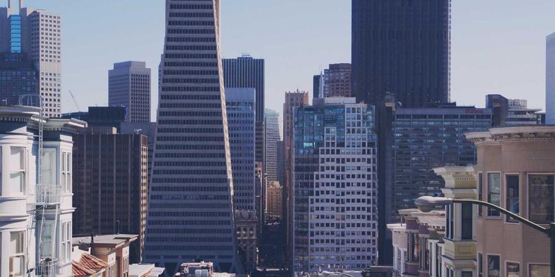 穿越周期迷雾：从原油、黄金到农产品的资产配置策略与基金保险应用